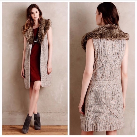 Anthropologie Sweaters - ANTHROPOLOGIE Faux Fur Collared Sweater Vest